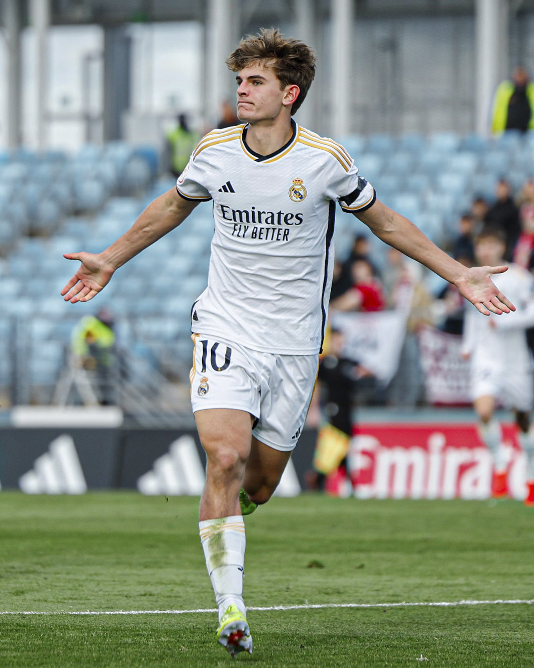 Scaloni: "Nico Paz we take it to Spain and if Real Madrid has a purchase option I would not hesitate"