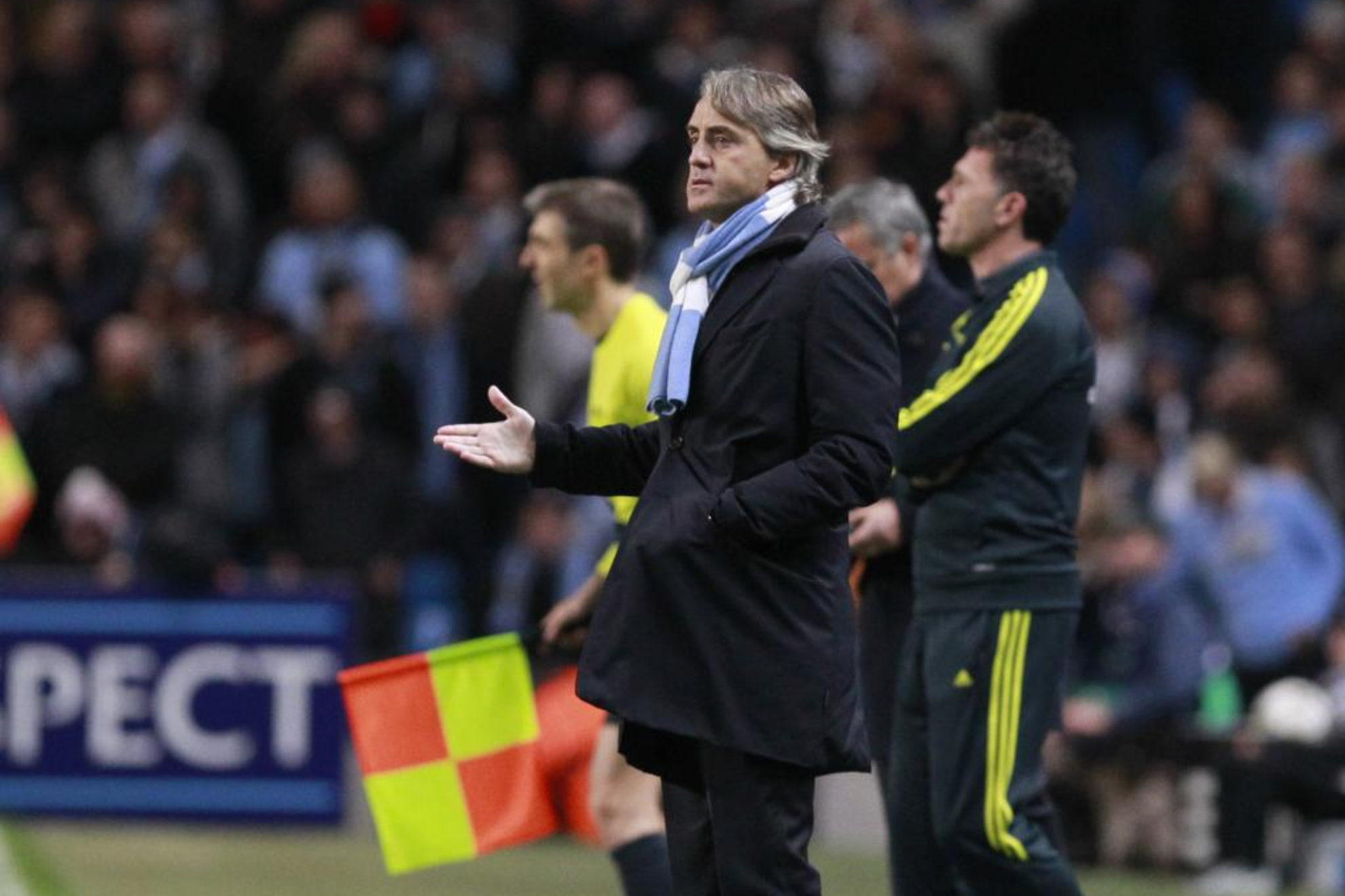 Roberto Mancini durante un partido de La Liga de Campeones contra el Real Madrid
