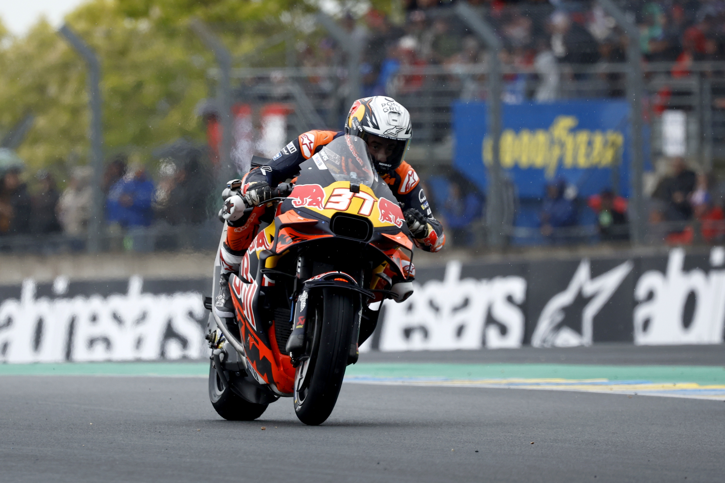 Pedro Acosta, momentos previos a finalizar en la cuarta plaza en el GP de Francia