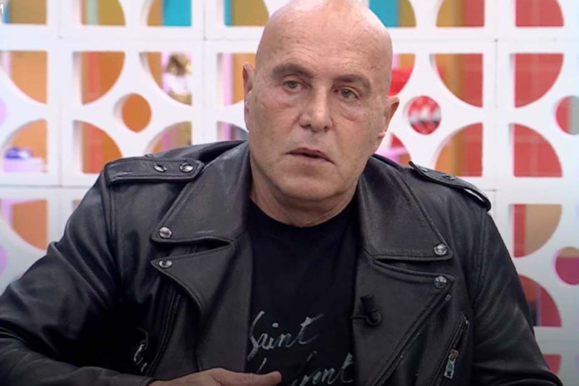 Kiko Matamoros sentencia el abandono de Belén Esteban en 'La Familia de la  Tele': "Me parece una cobardía salir corriendo"