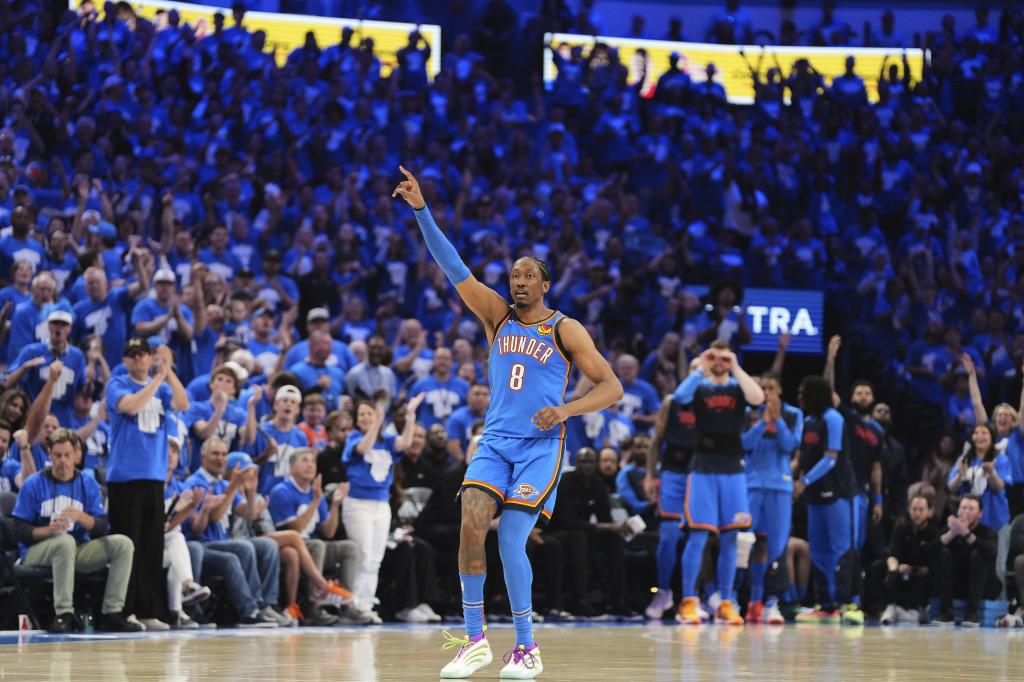 Jalen Williams celebrates a basket.