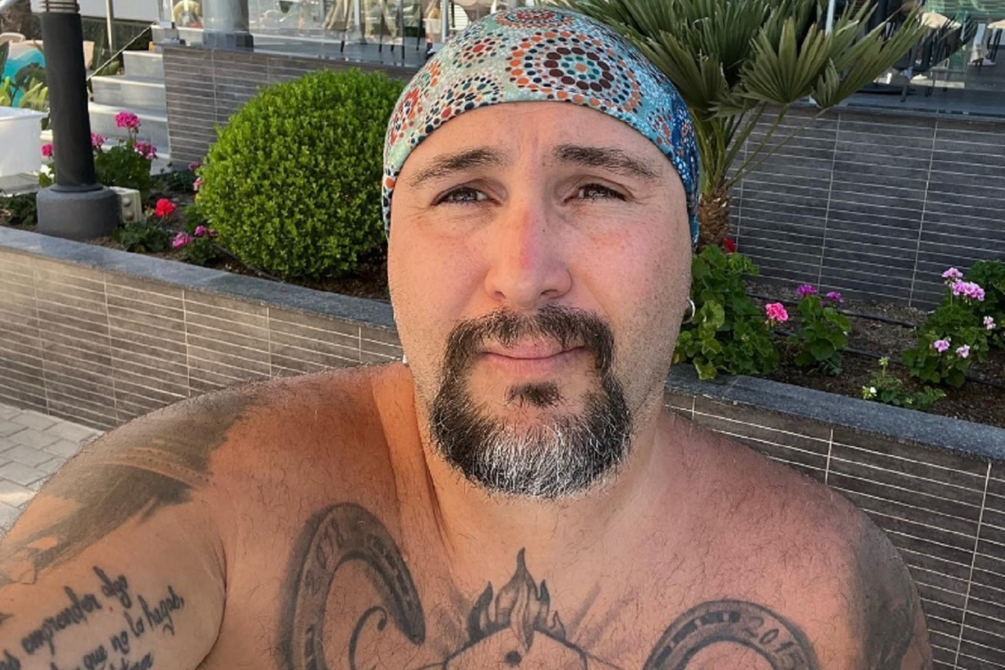 El Kiko Rivera más deportista y que parece más decidido que nunca a dejar  el tabaco: "Un día más... un cigarro menos"
