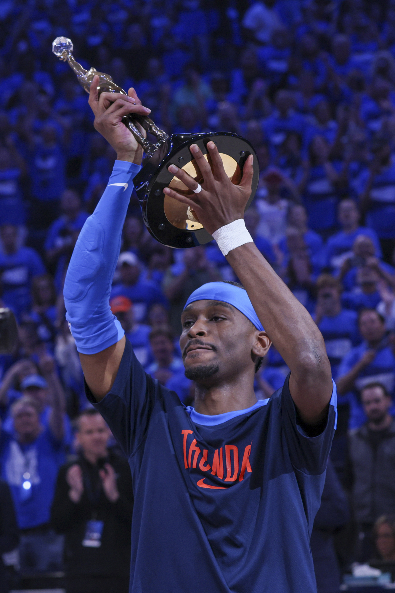 Shai Gilgeous Alexander receives the NBA MVP