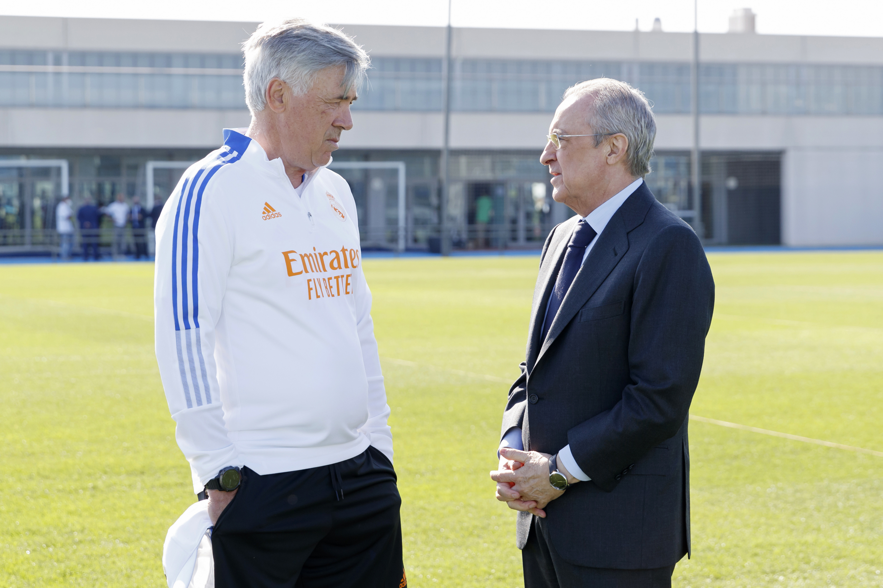 Ancelotti y Florentino Pérez en Valdebebas