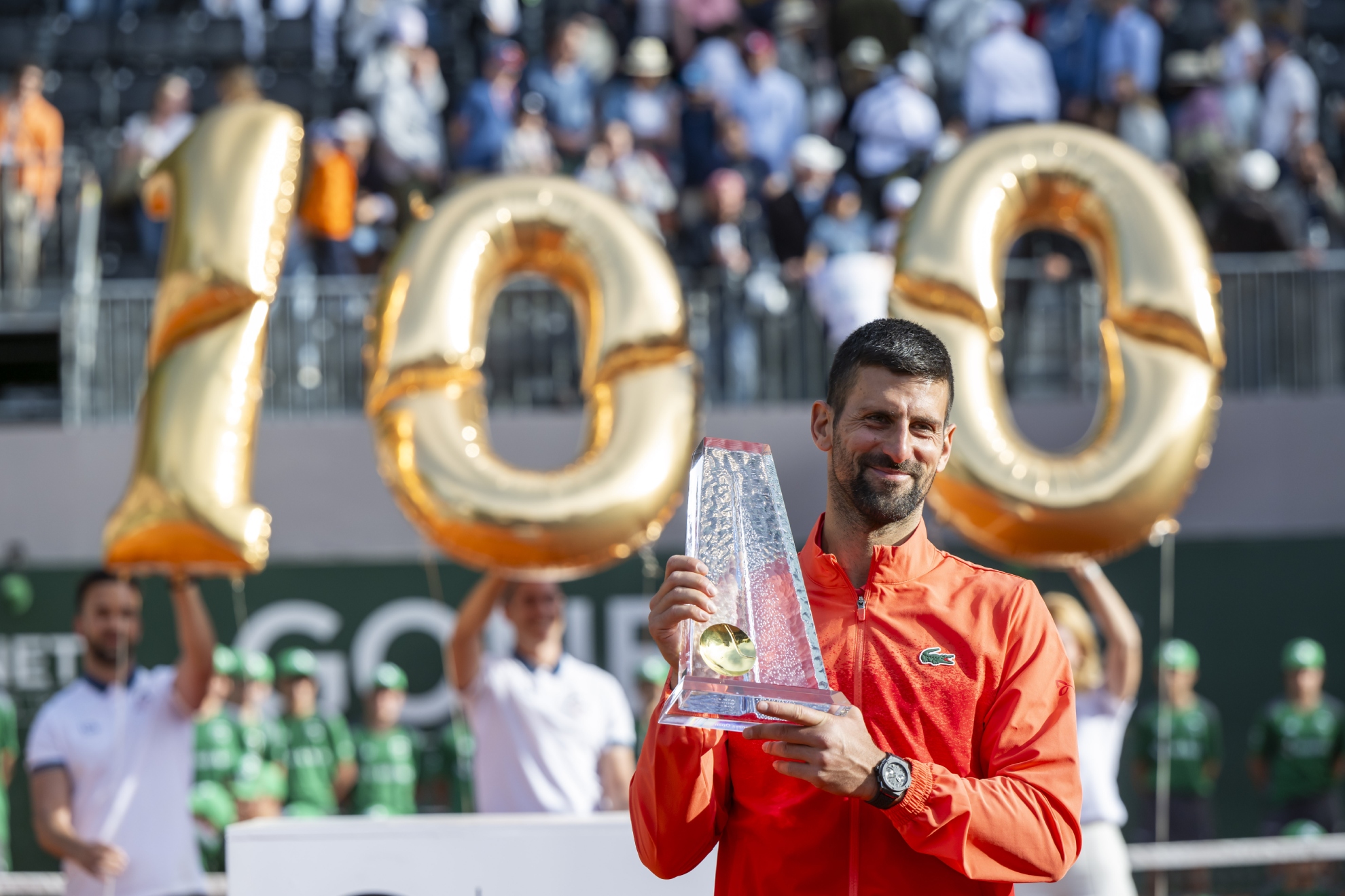 Djokovic, con el título 100 logrado en Ginebra.
