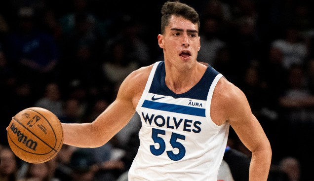 Luka Garza, in a Wolves match.