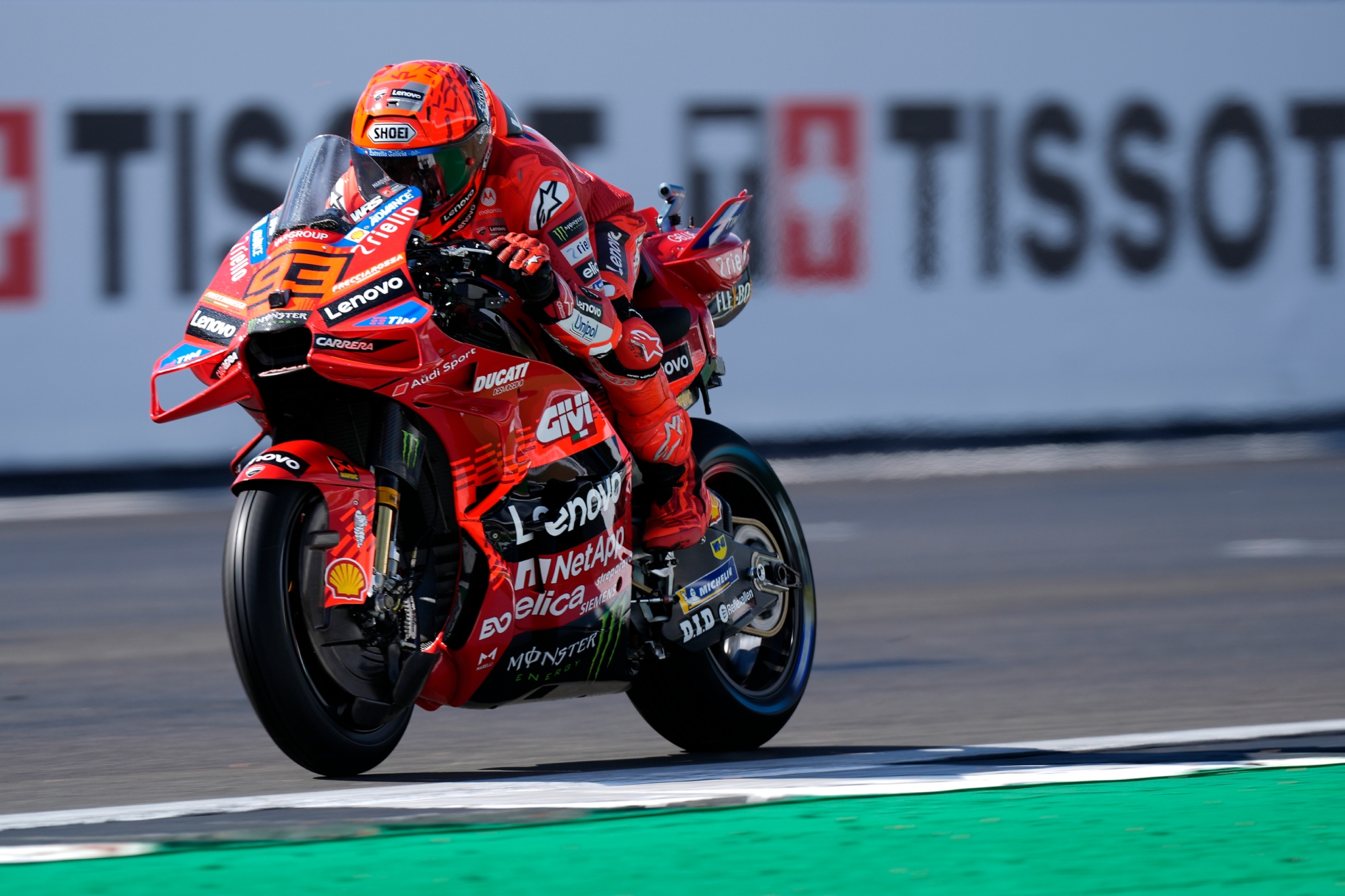 Marc Márquez durante el desarrollo del GP de Gran Bretaña.