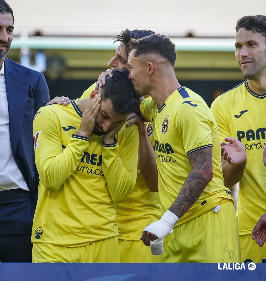 Baena contuvo a duras penas las lágrimas durante la celebración del final de temporada.