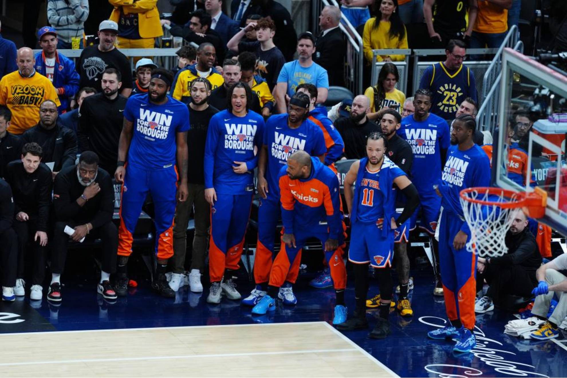The Knicks bench, in tension moments before completing its comeback.