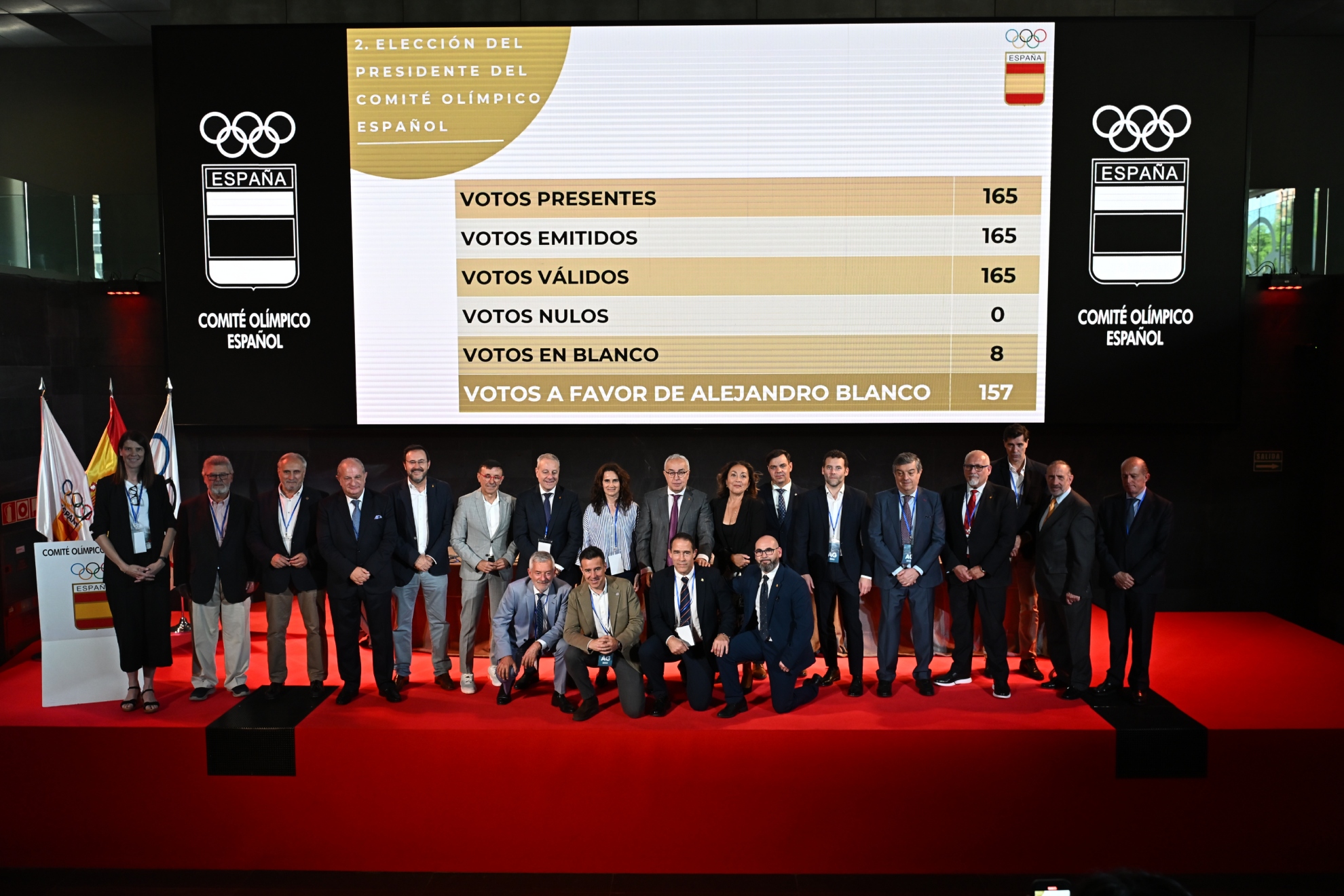 El presidente del Comité Olímpico Español (COE), Alejandro Blanco tras ser reelegido para su sexto mandato con 157 votos de los 165 emitidos y 8 en blanco.