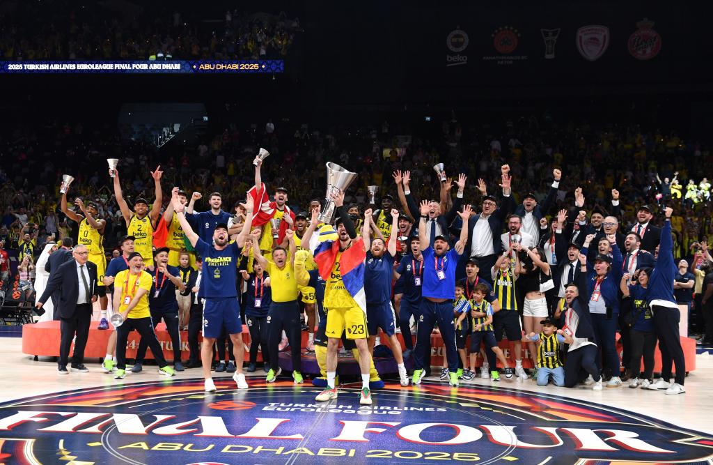 Fenerbahce players celebrate their triumph in the Final Four of the Euroleague.