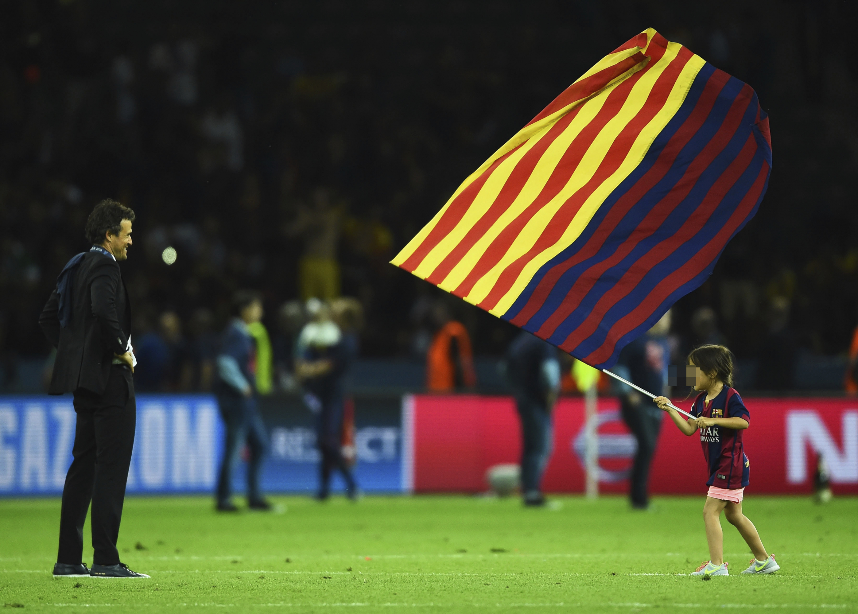 Luis Enrique y su hija Xana tras la final de Berlín