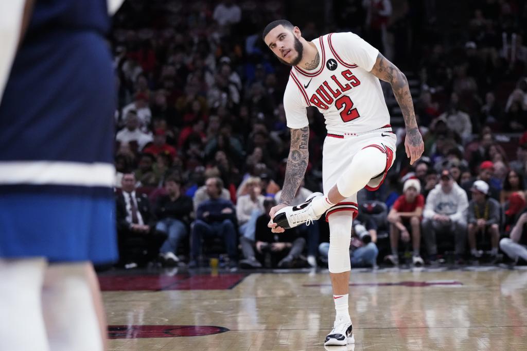 Lonzo Ball, one of the players that the bulls had included in the exchange for Doncic.
