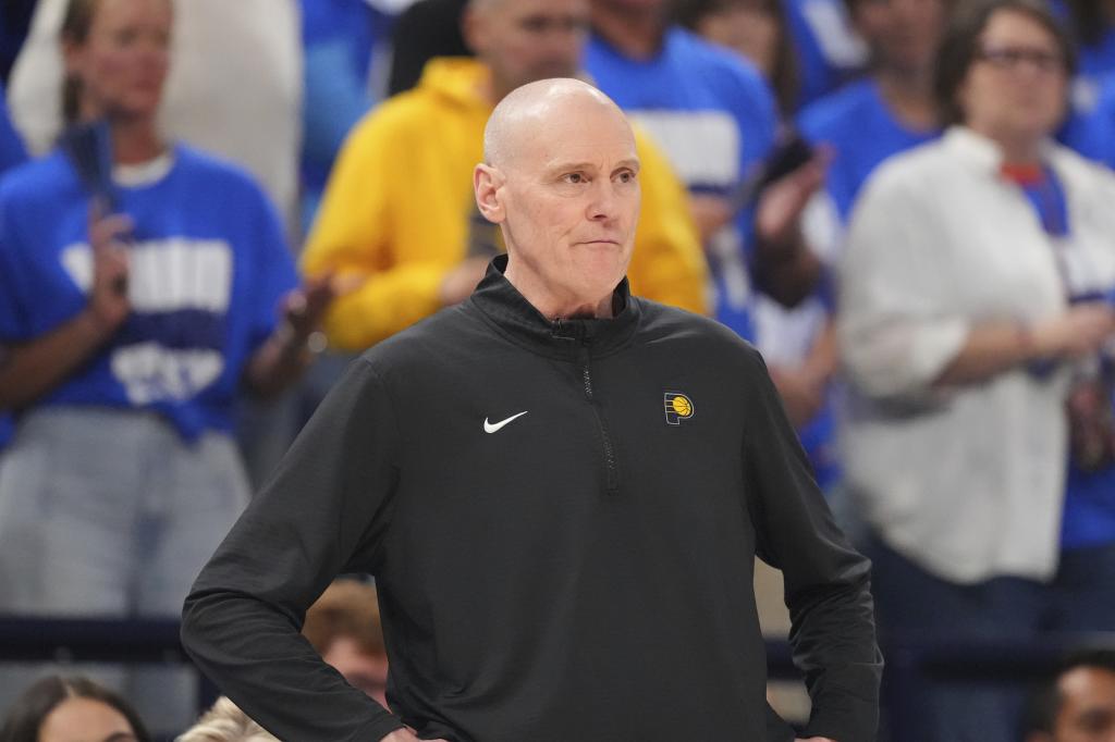 Rick Carlisle, in a Pacers match.