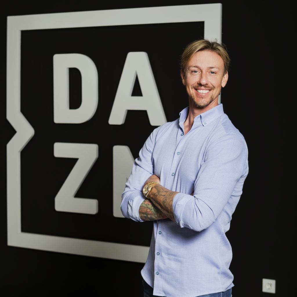 Guti, en las instalaciones de DAZN.