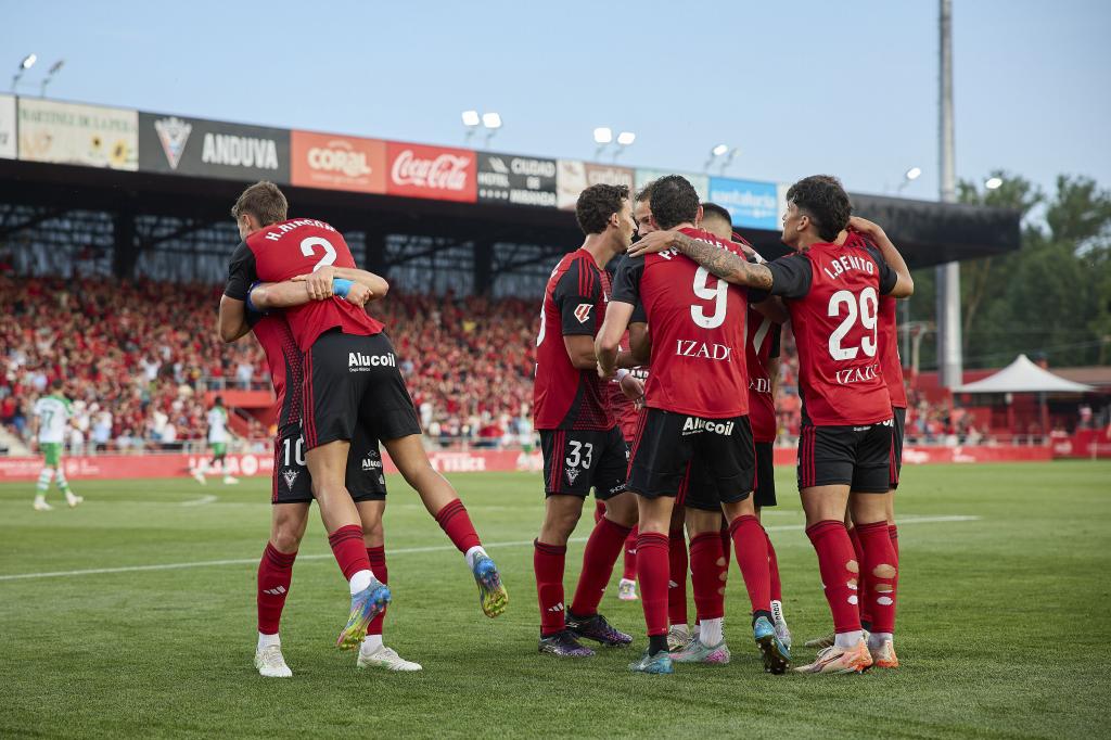 Miranda de Ebro (Burgos), 12/06/2025.- Mirandés players celebrate after scoring.
