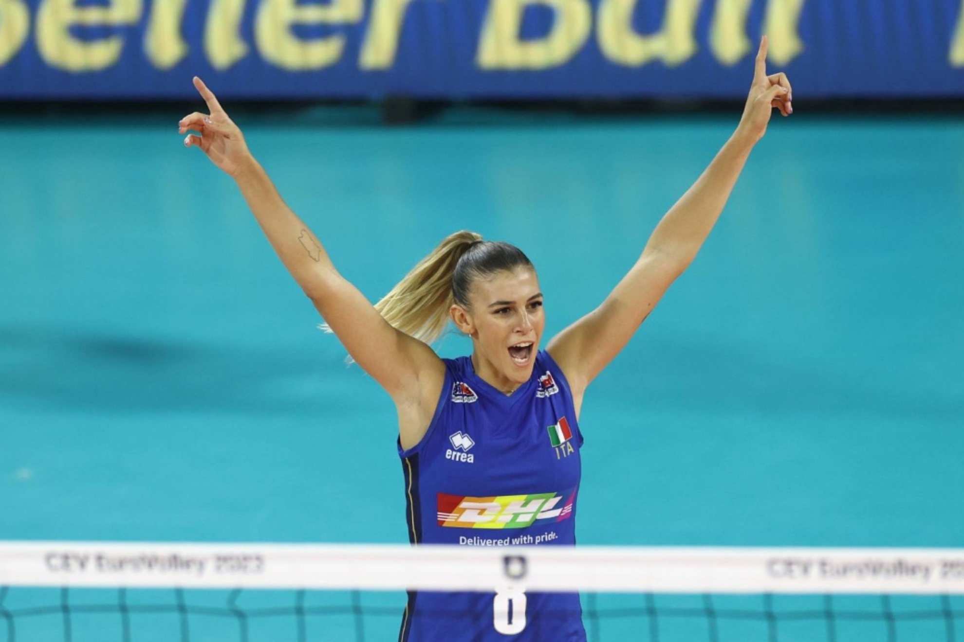 Alessa Orro, toute nouvelle signature de Fenerbahce, dans un match avec l'équipe italienne