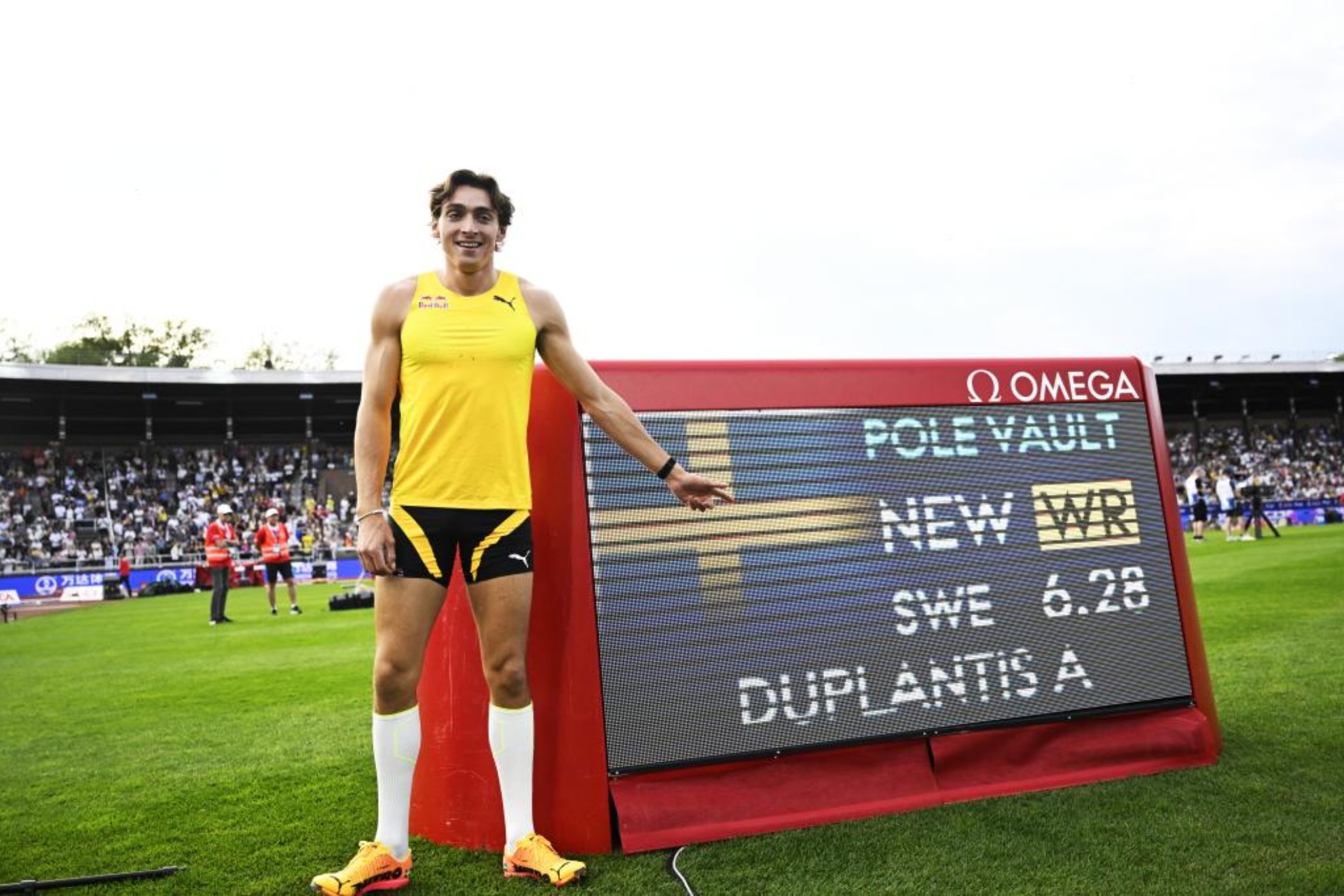 Duplantis, con su nuevo récord del mundo