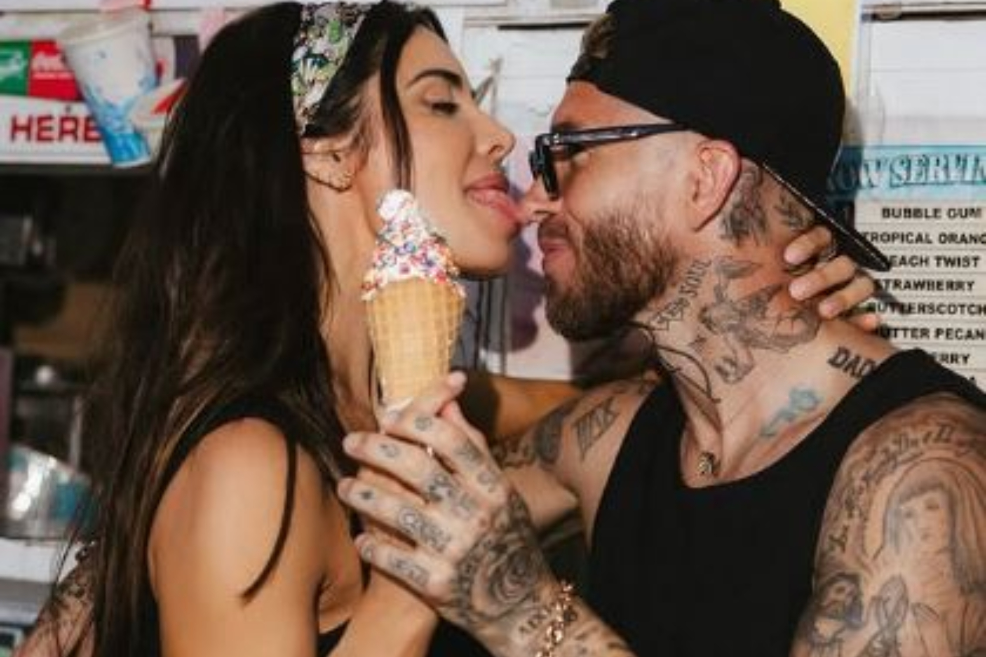 Sergio Ramos y Pilar Rubio durante su celebración del sexto aniversario de boda