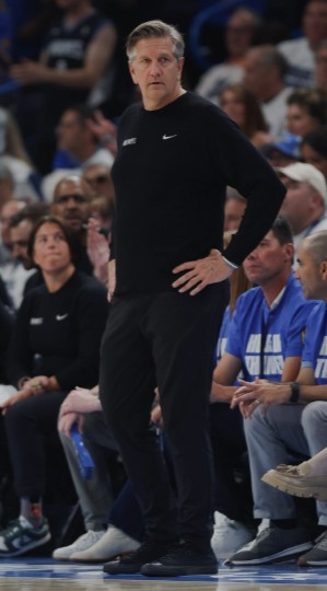 Chris Finch, coach of the Wolves.