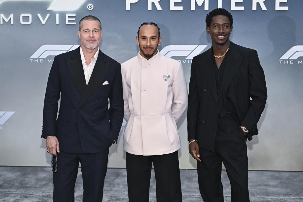 Brad Pitt, Lewis Hamilton y Damson Idris.