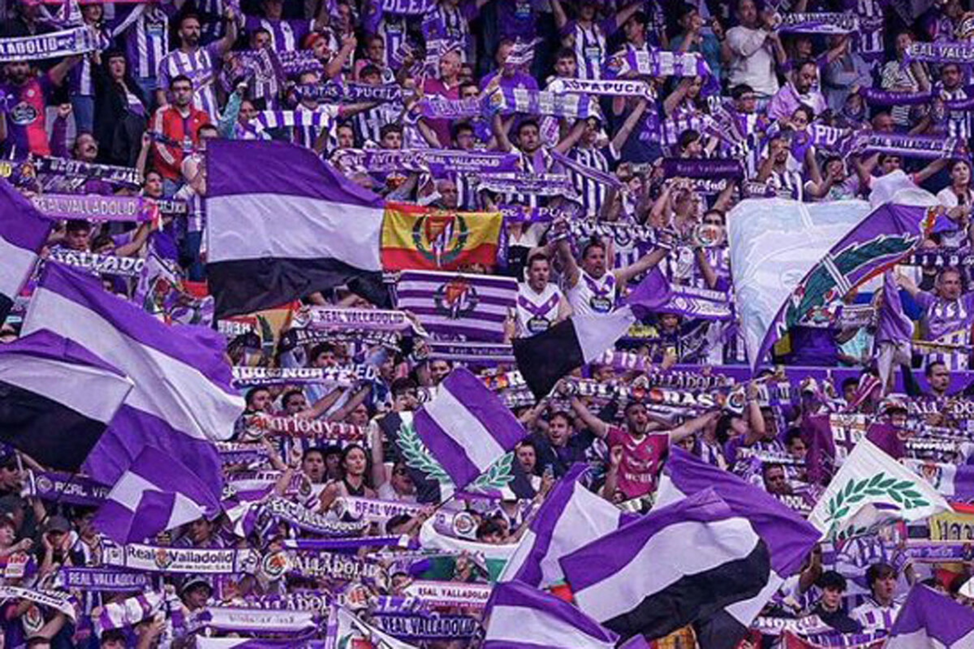 Imagen de la afición del Real Valladolid durante un partido