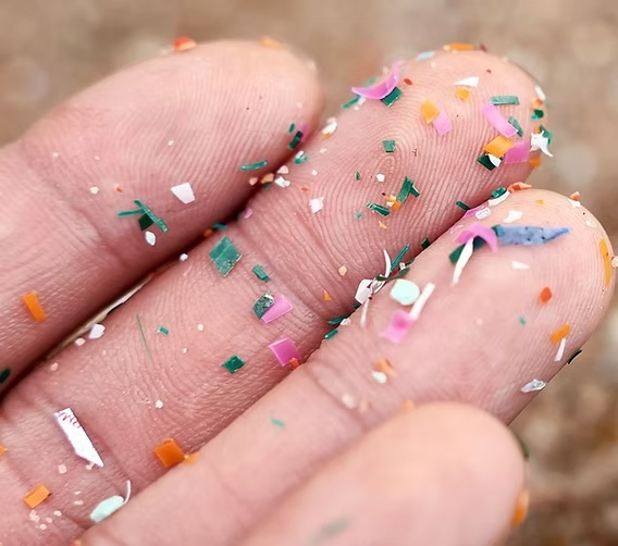 Microplastic particles