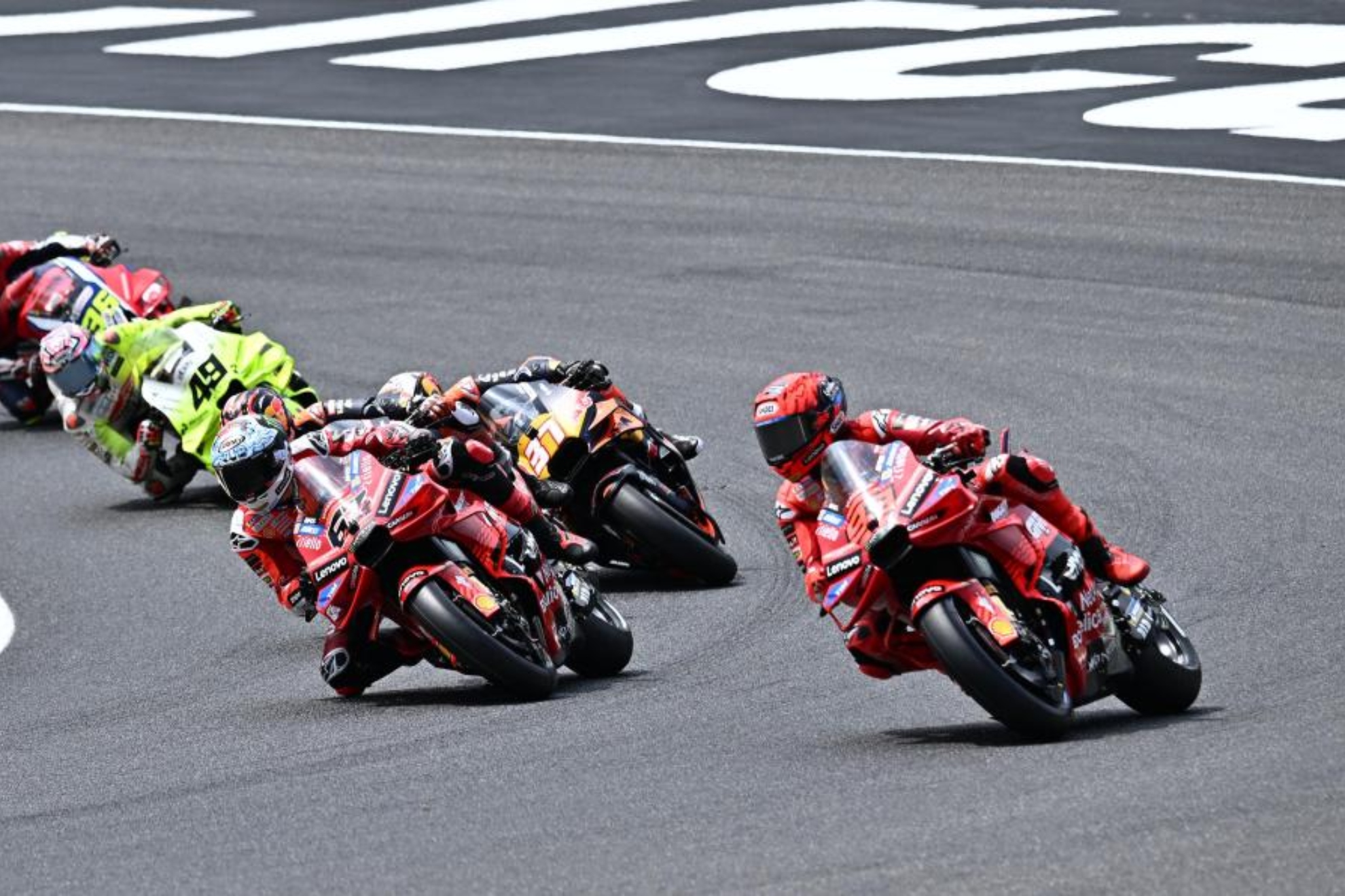 Pecco Bagnaia y Marc Márquez, en Mugello.