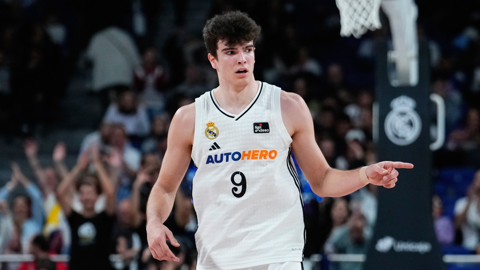 Hugo González, elegido en el puesto 28 del draft de la NBA por Boston Celtics