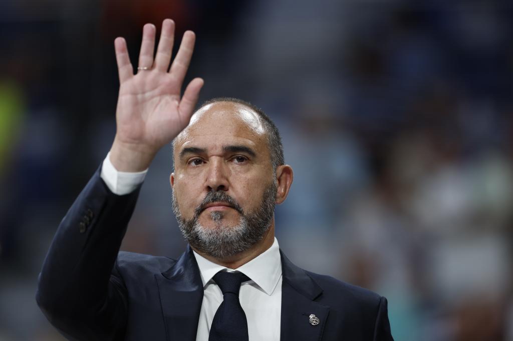 El entrenador del Real Madrid, Chus Mateo, en la final ante el Valencia.