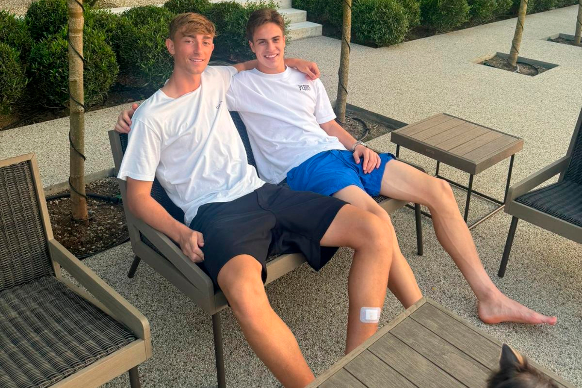 Huijsen y Yildiz, en unas vacaciones juntos.