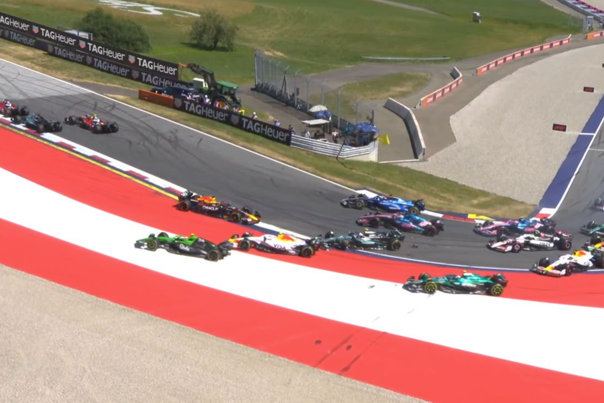Antonelli and Verstappen accident.