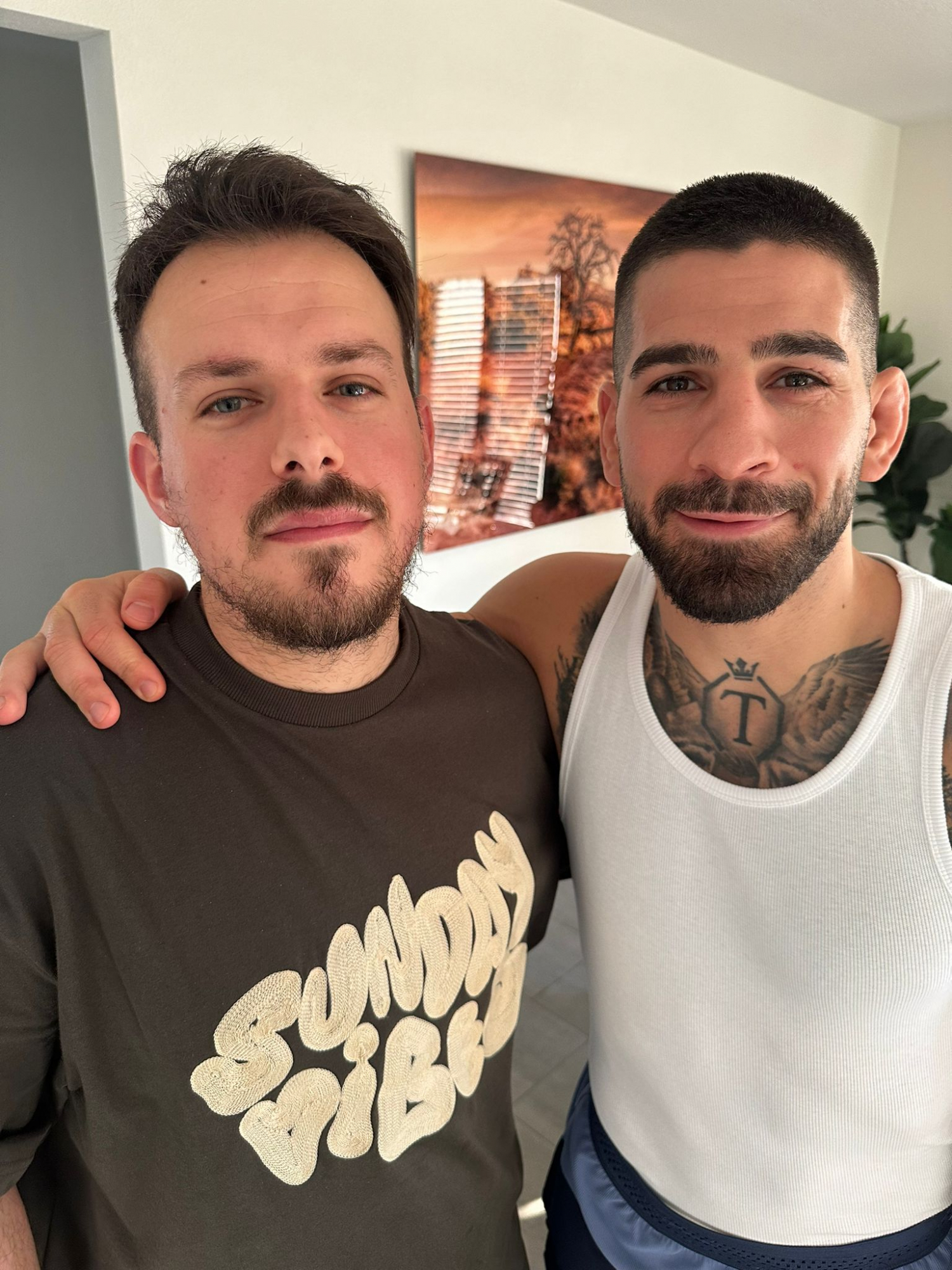 Ilia Topuria, con Irati Prat, redactor de MARCA.