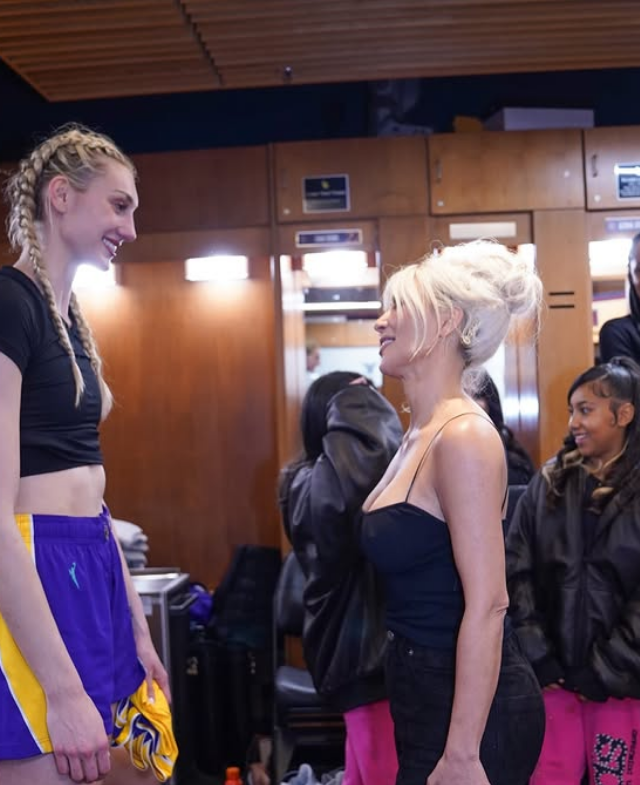 Cam Brink, the WNBA star who asks to show his body and does not care to pose naked