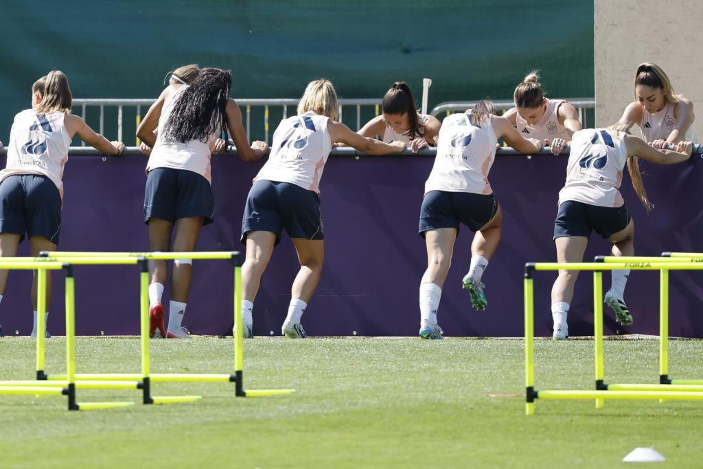 Las jugadoras de la selección española entrenan en Lausana
