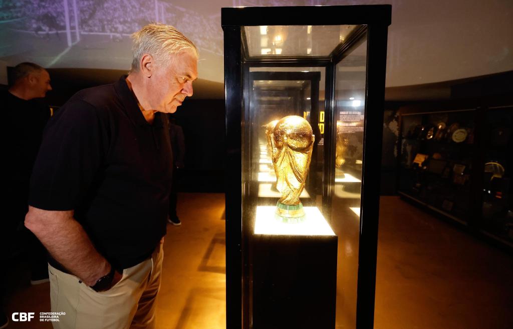 Ancelotti, at the CBF headquarters.