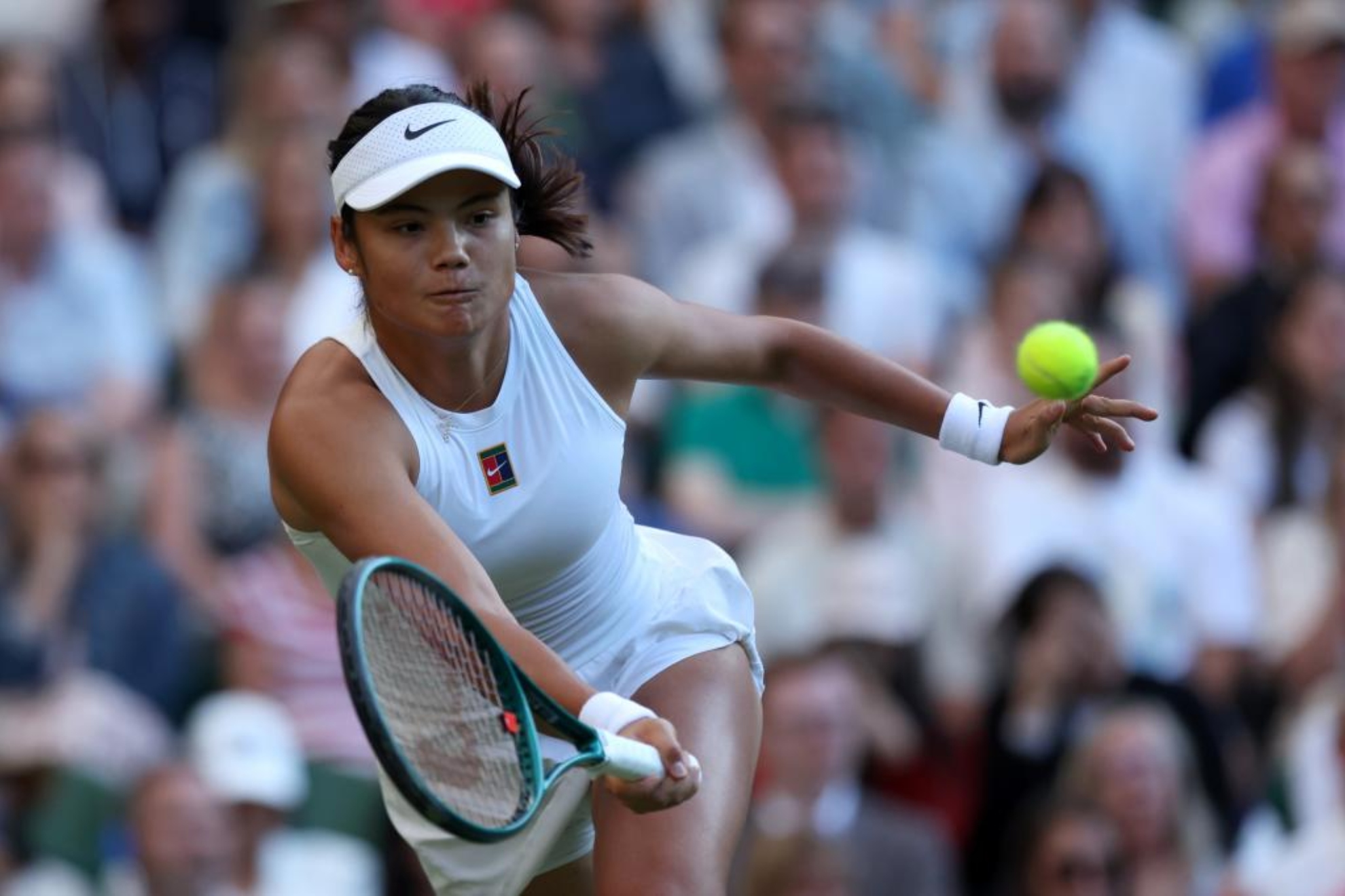 Emma Raducanu, durante su partido ante Vondrousova