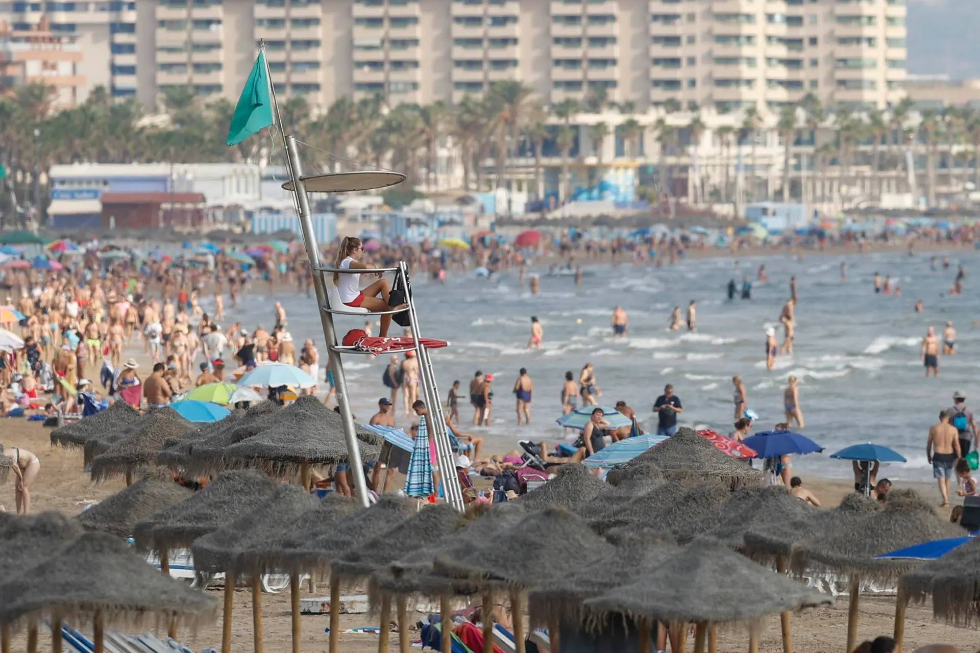 Full beach.