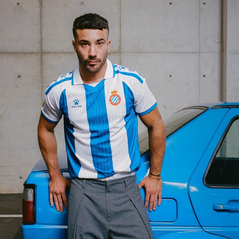 Espanyol presents its new shirt