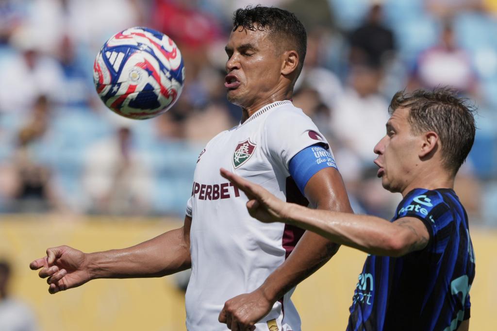 Thiago Silva durante un partido