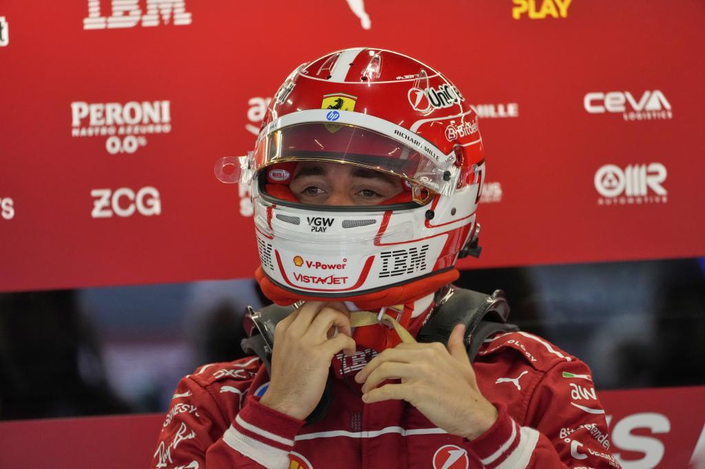 Leclerc, en el box.