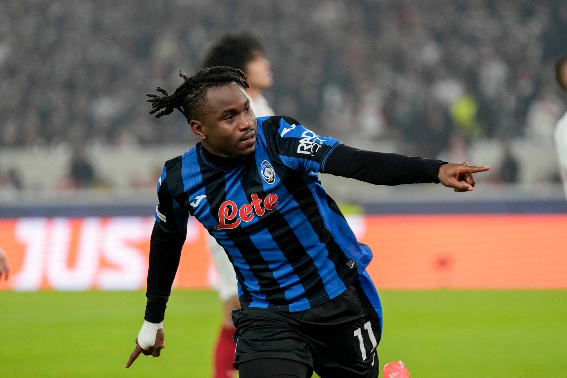 Lookman, celebrating a goal with the Atalanta.