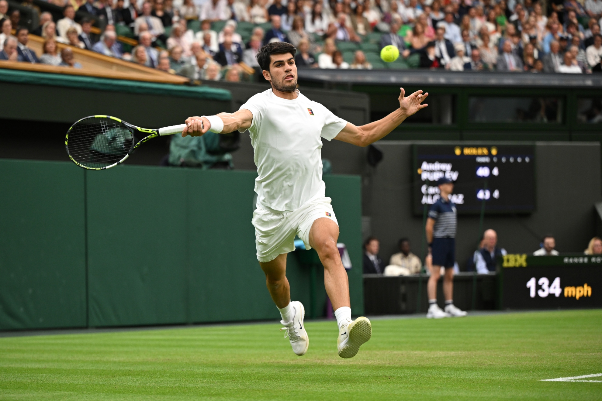 Carlos Alcaraz busca un 'winner' ante Rublev.