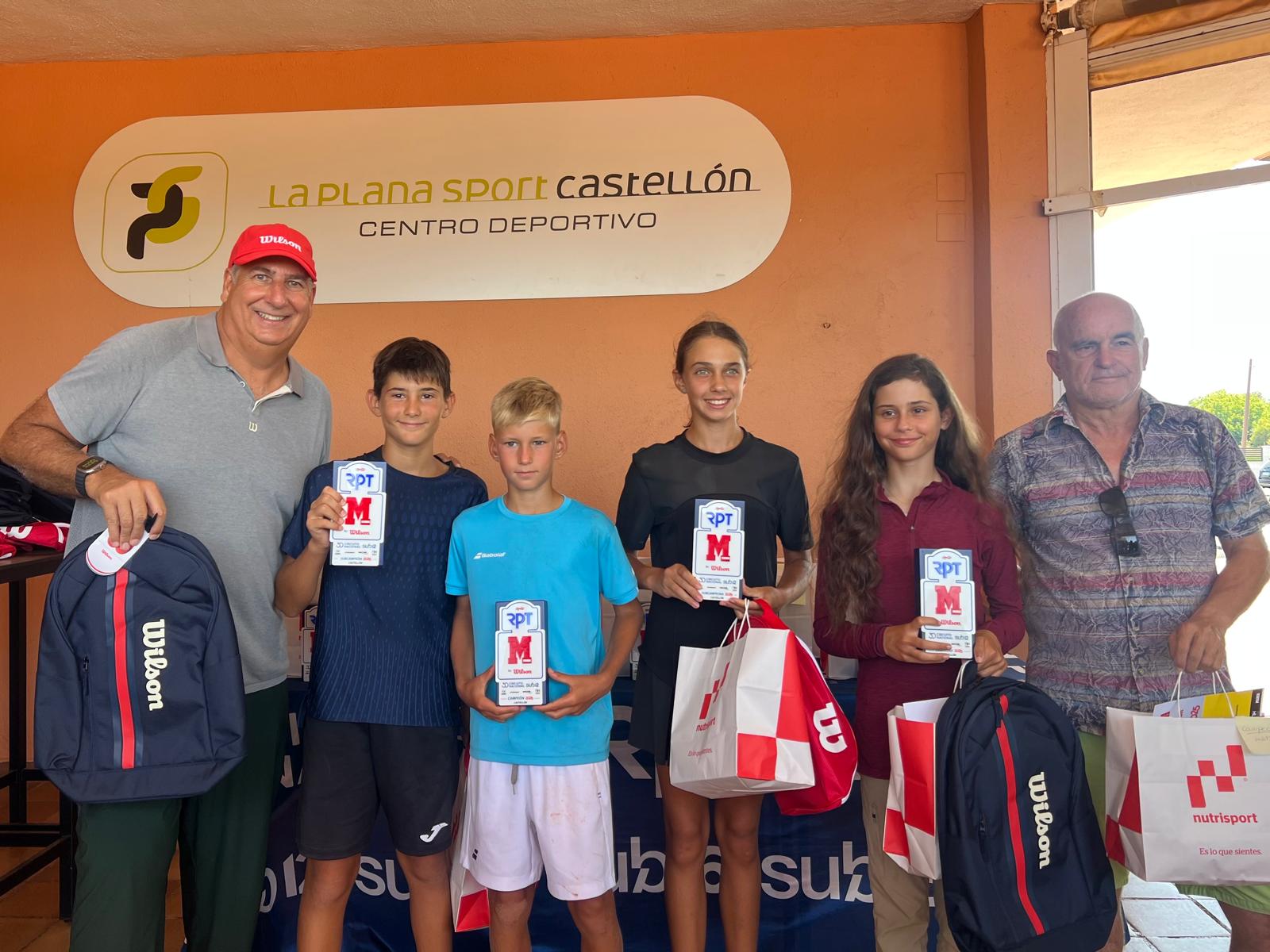 Campeones y finalistas Sub12 - Alevín en La Plana Sport Castellón del RPT - Marca by Wilson