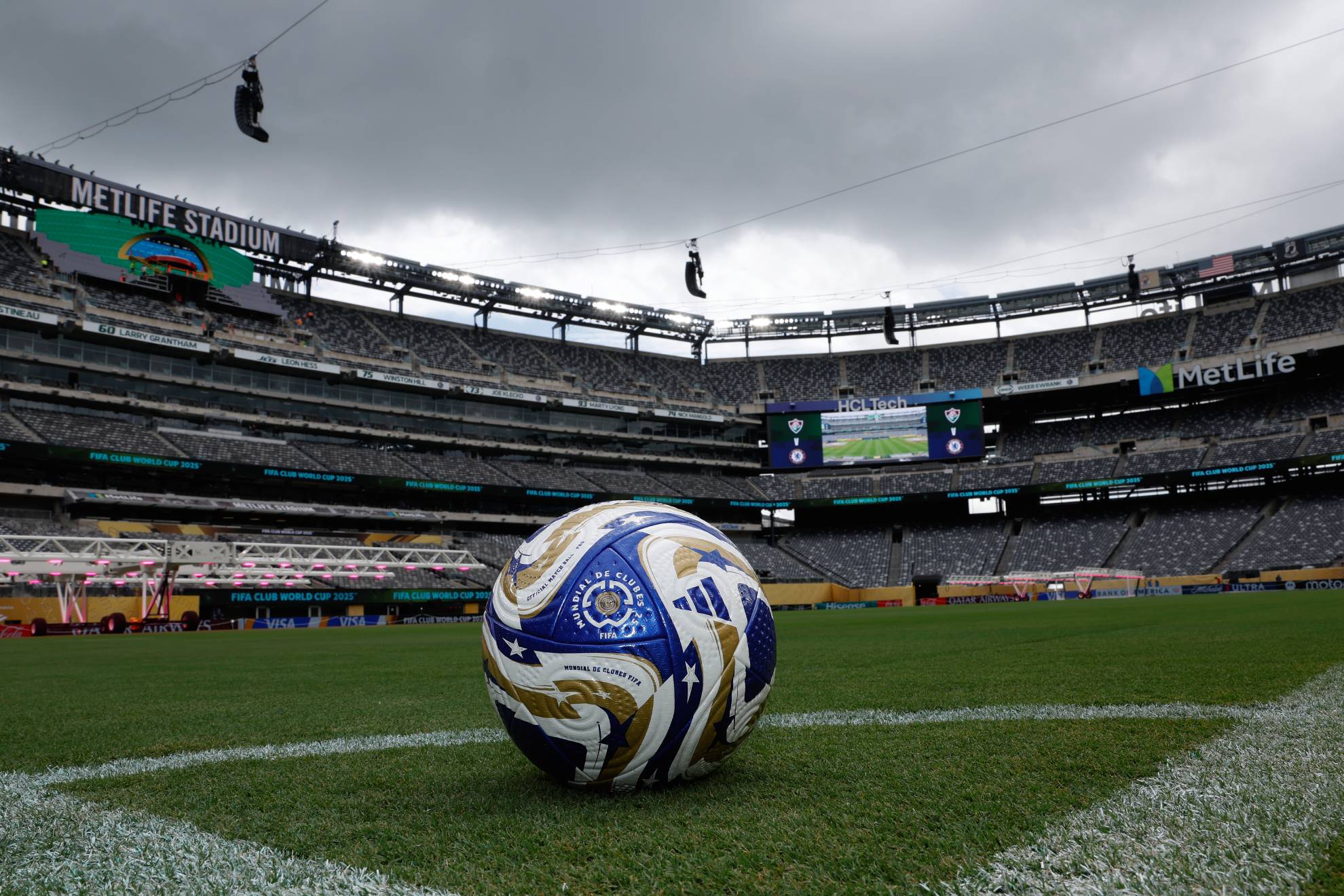 The new club of the Club World Cup on the grass of Metlife Stadium.