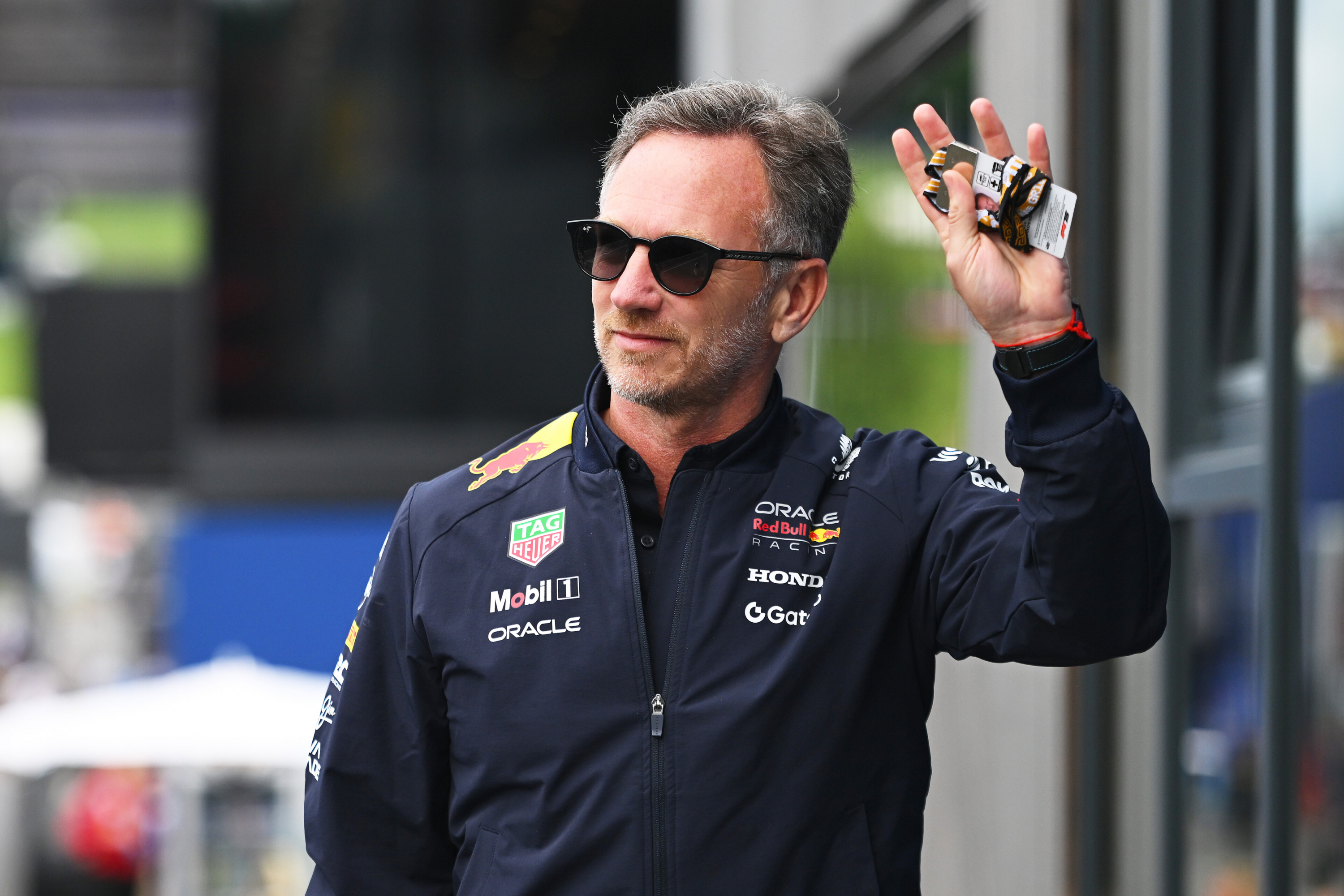 Horner deja su cargo al frente de Red Bull con 14 títulos en 20 años.