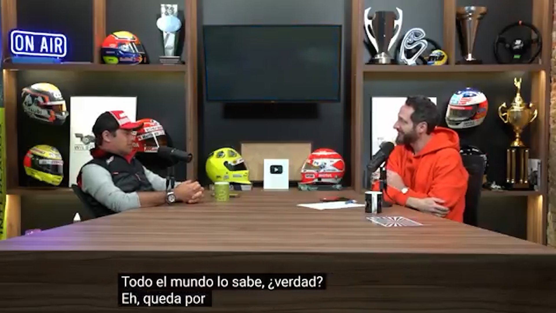 El desliz del cuñado de Verstappen en el Podcast Pelas Pista. ¿Correrá  Max en Mercedes en 2026?