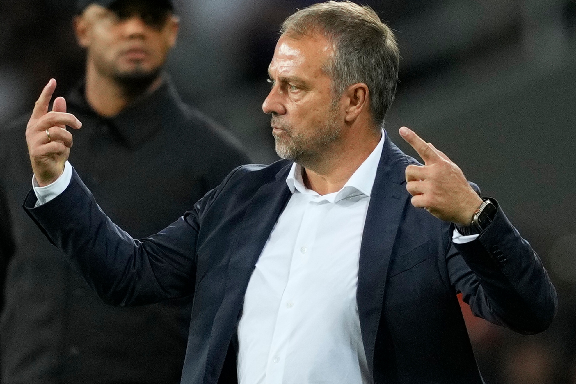 Hansi Flick ra quyết định tàn nhẫn với công thần Barca 1 El efecto dominó que traerá de cabeza a Flick