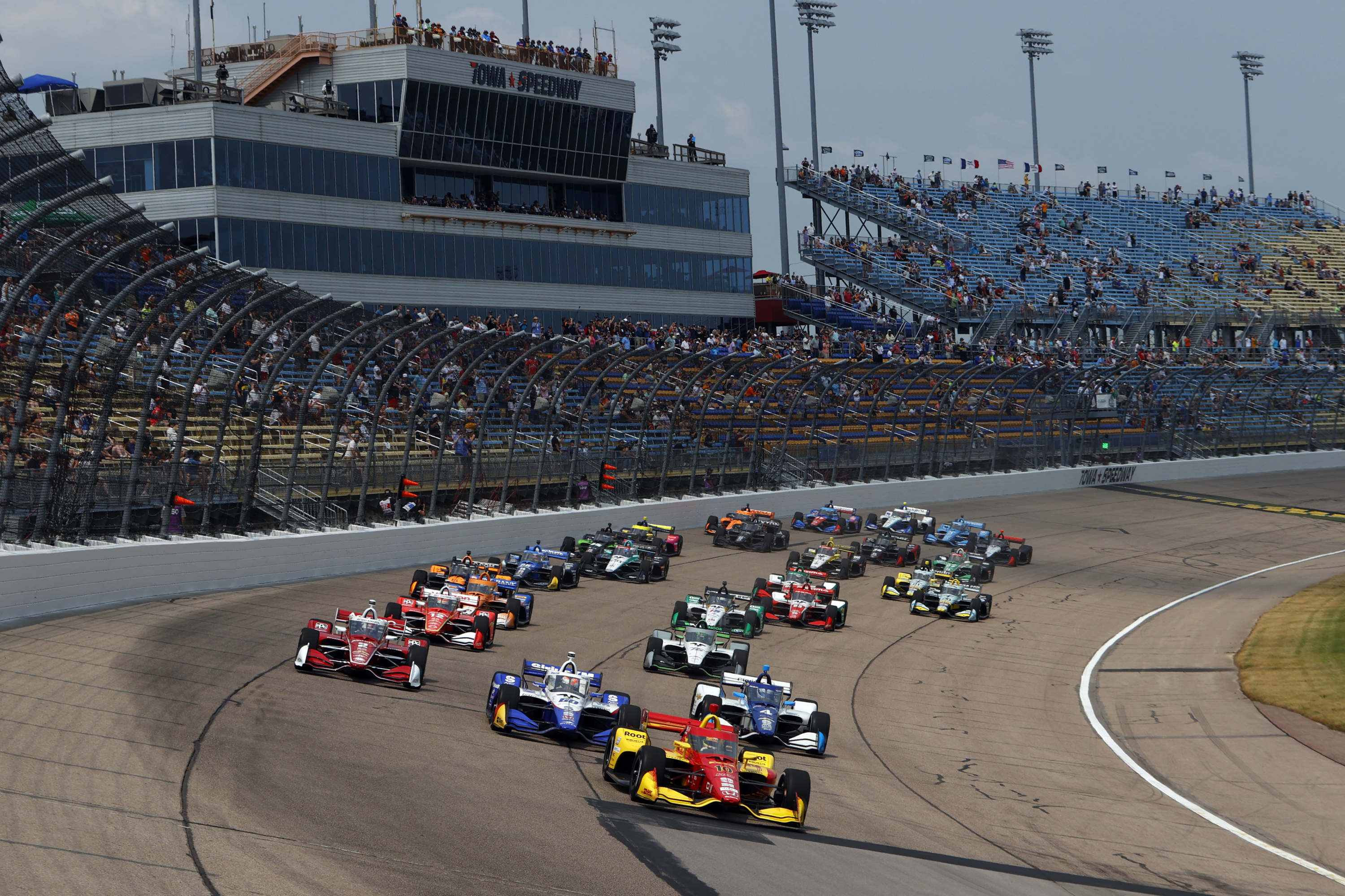 Álex Palou convirtió su pole en Iowa en una gran victoria.
