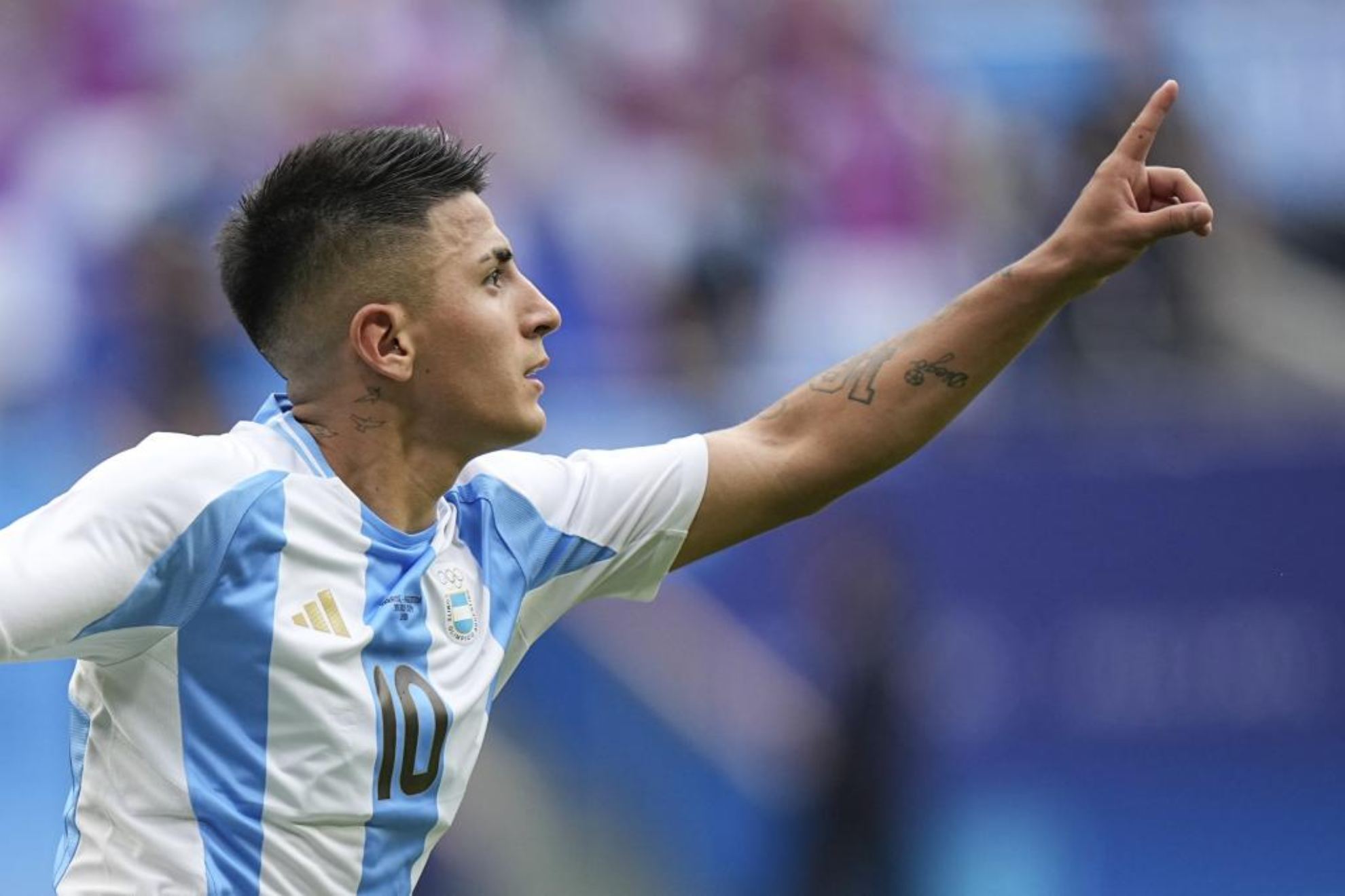 Wellmer nackt Entdecken Sie authentische Stock-Fotos und